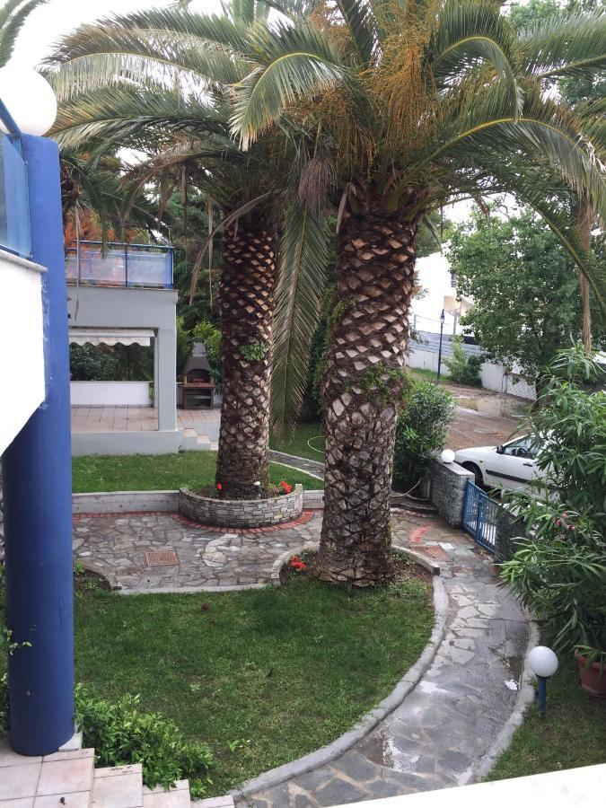 Orange_Blue_Аpartment N2 Near Sea Apartment Ханиоти Екстериор снимка