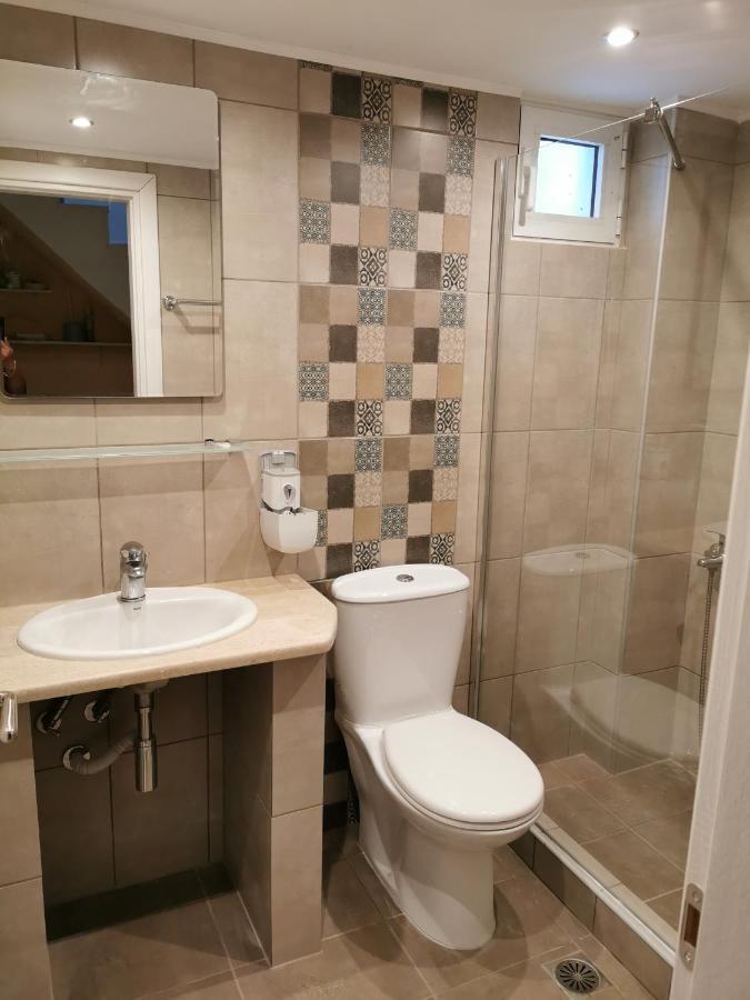 Orange_Blue_Аpartment N2 Near Sea Apartment Ханиоти Екстериор снимка